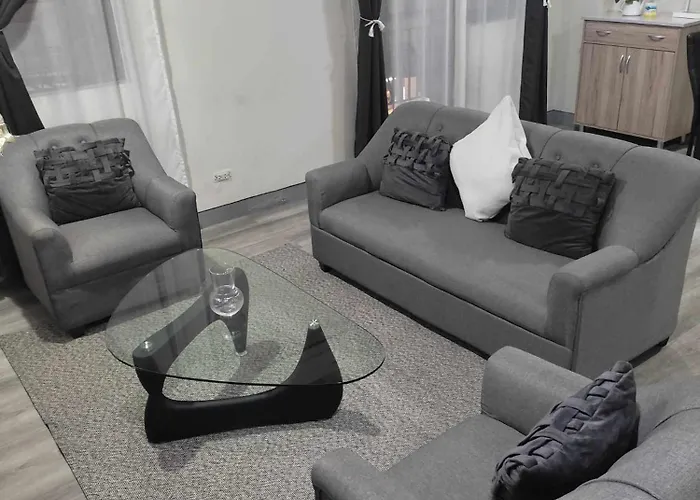 Ldn Pinecrest Two-room